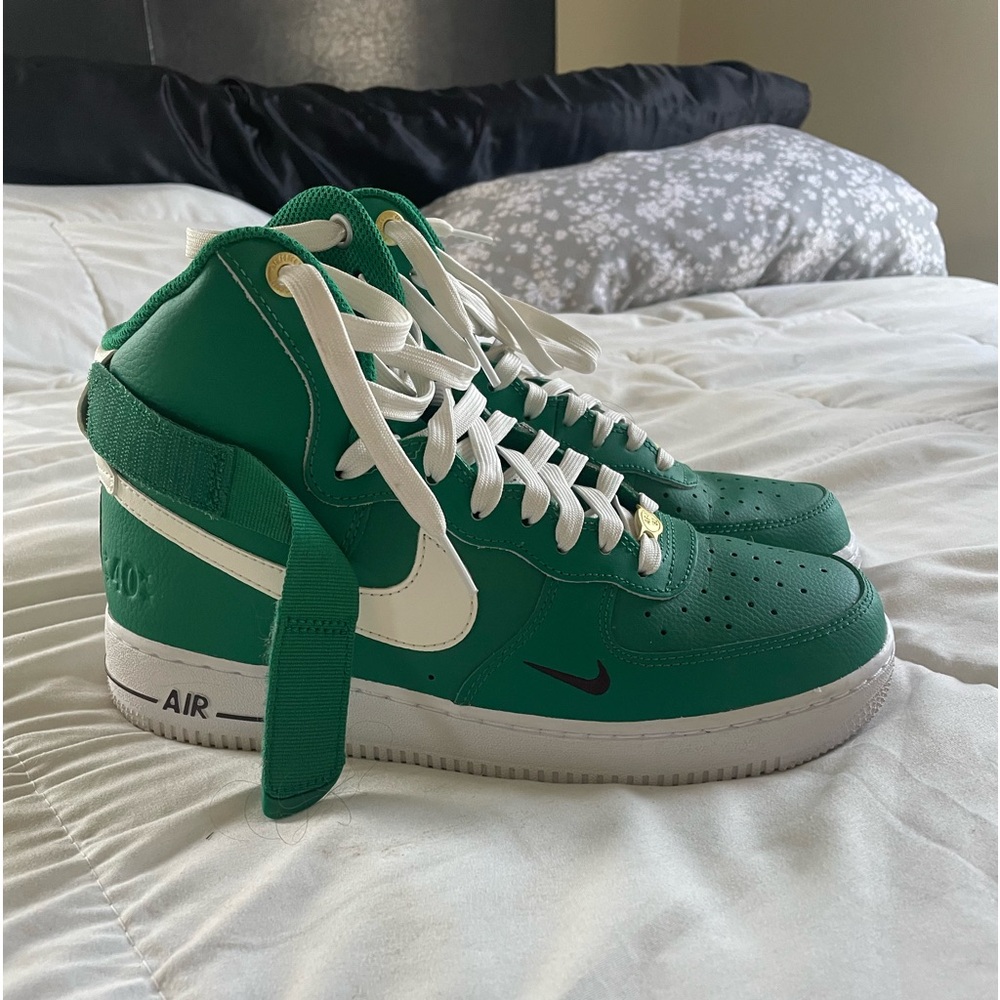 Female Nike Air Force 1 High Skate shoes - Green